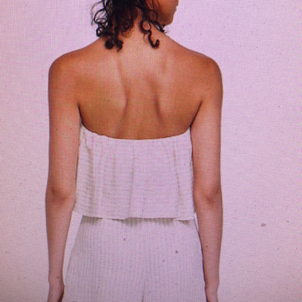 Short Ruffled top - Picture 2 of 5